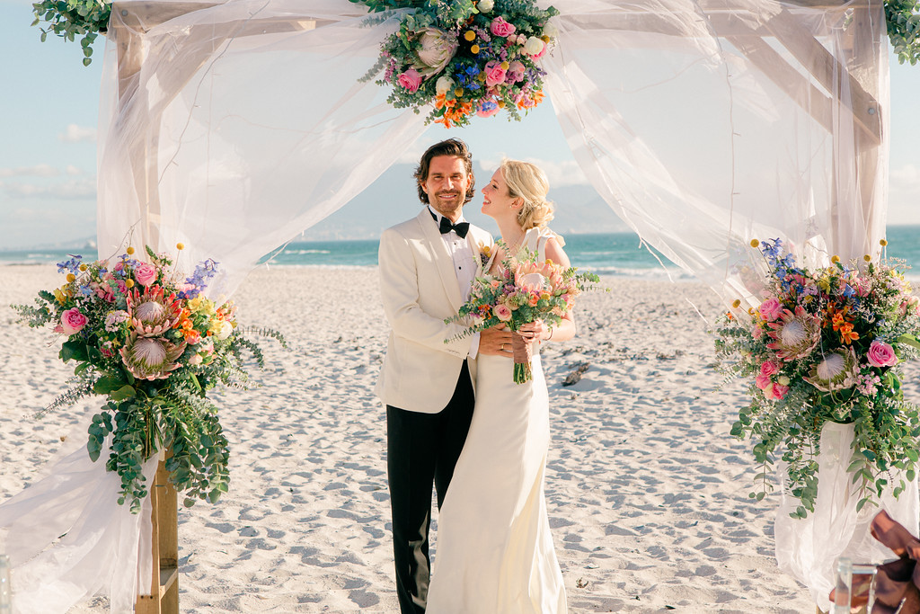 What is the average budget you need to get married in South Africa ?